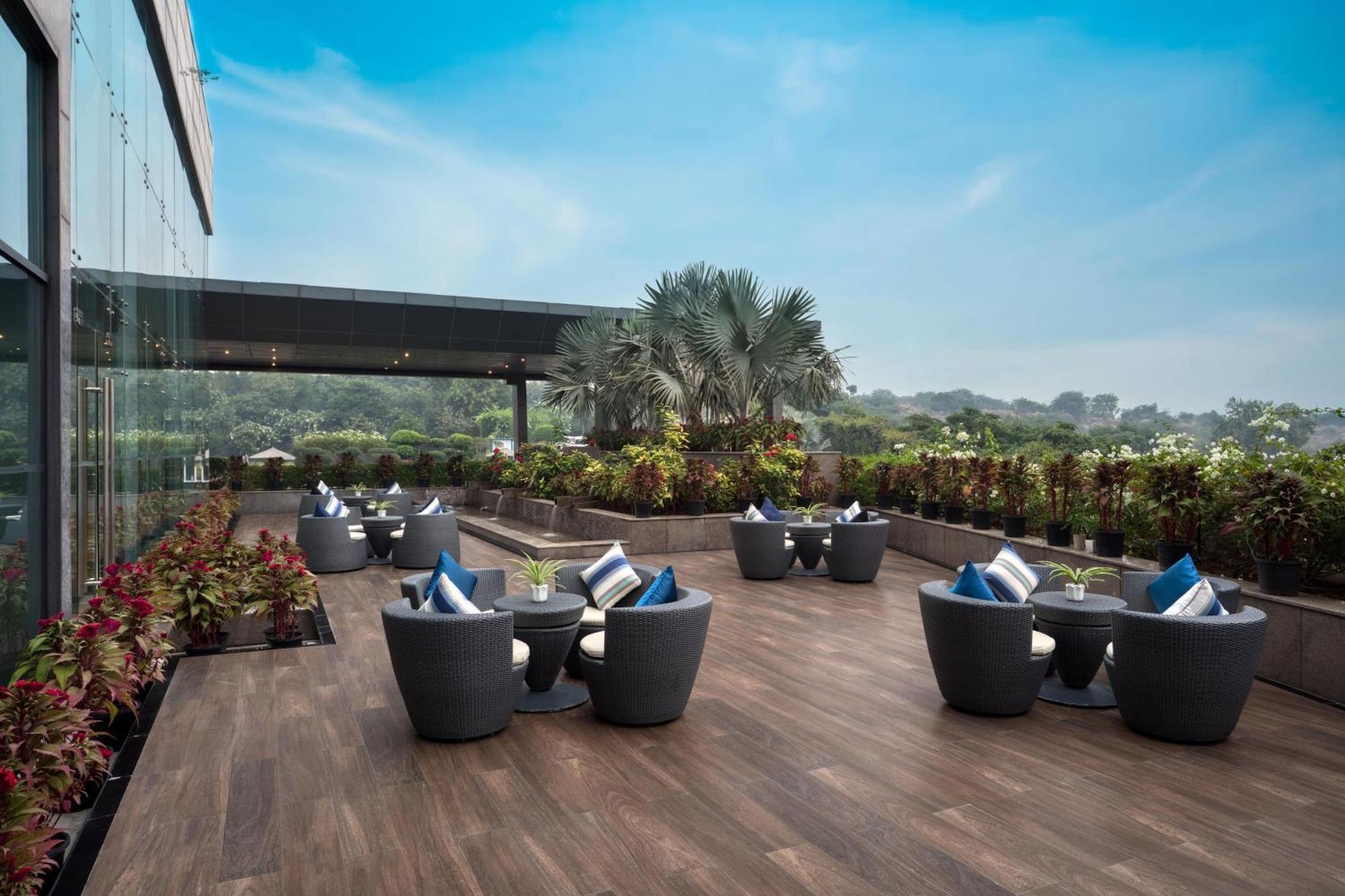Le Meridien Gurgaon, Delhi Ncr Εξωτερικό φωτογραφία