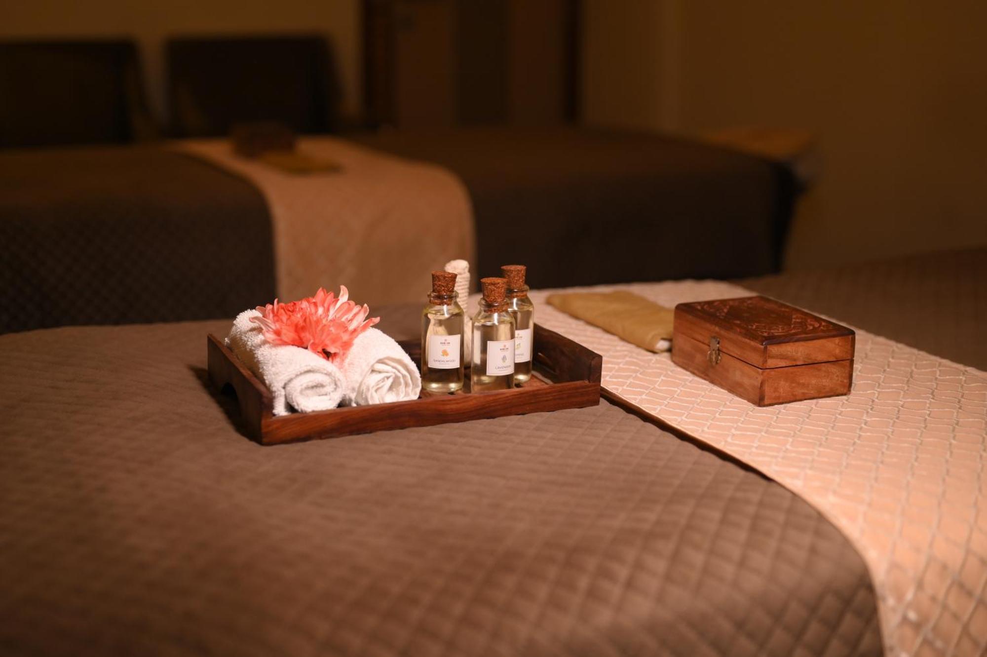 Le Meridien Gurgaon, Delhi Ncr Εξωτερικό φωτογραφία